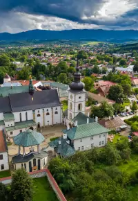 Powiaty małopolskie w styczniu 2022 roku – wybrane zagadnienia rynku pracy